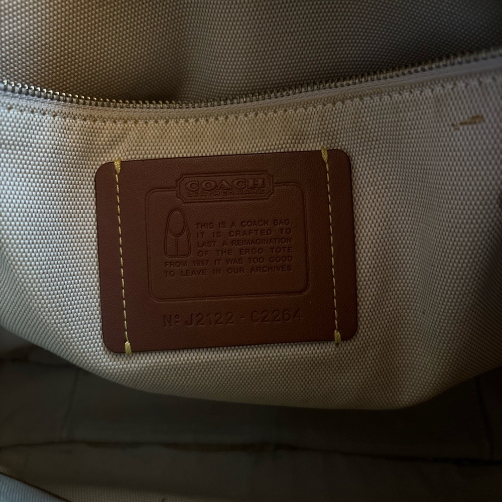 Coach Ergo 33 | Glovetanned Leather | Great Condition | 2022 Archive Re-Edition - Picture 13 of 15